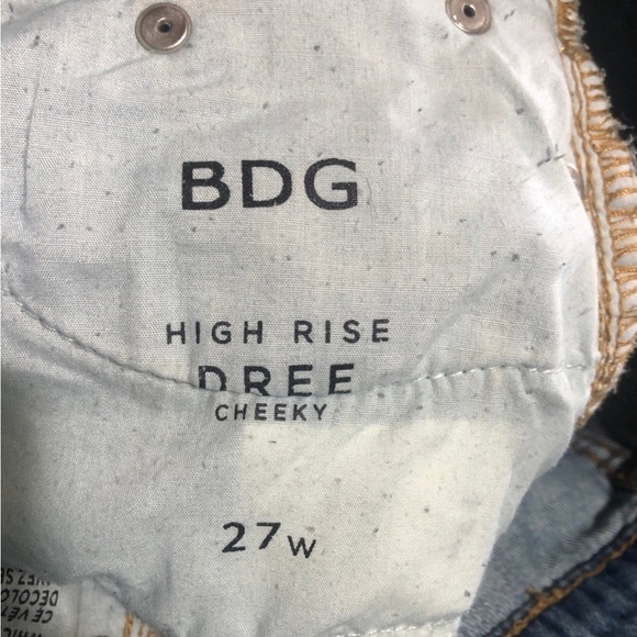 BDG by Urban Outfitters hi rise cheeky jean shorts - Picture 5 of 5